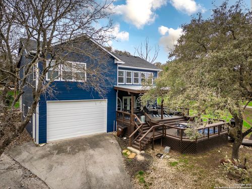 835 Lookout Dr, Lakehills, TX, 78063-6426 | Card Image