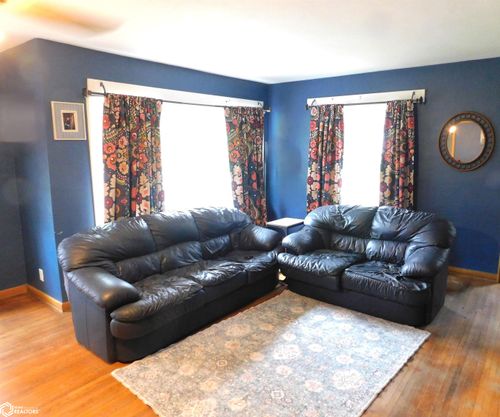605 9th Ave, Manilla, IA, 51454-7806 | Card Image