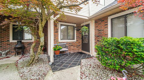 2105 Tupelo Ln, Chesterton, IN, 46304 | Card Image