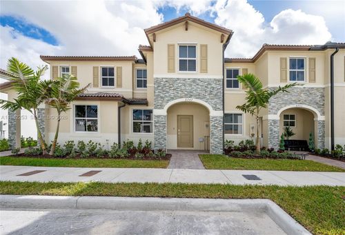 2747-2747 Se 26th Rd, Homestead, FL, 33035 | Card Image