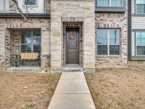 4226 Swinley Forest Dr, Arlington, TX, 76017-4745 | Card Image