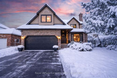 8 Burnside Crt, Collingwood, ON, L9Y4R7 | Card Image