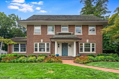 43 Ardsley Rd, Montclair, NJ, 07042-5033 | Card Image