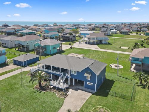 973 Kenlyn Dr, Crystal Beach, TX, 77650 | Card Image