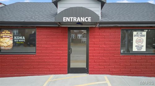 8713 Gravois Rd, Affton, MO, 63123-4607 | Card Image