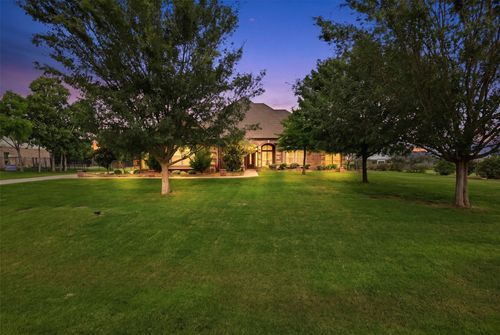 186 Las Colinas Trl, Cross Roads, TX, 76227-1720 | Card Image