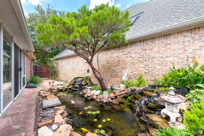 18132 Meandering Way, House other with 3 bedrooms, 2 bathrooms and null parking in Dallas TX | Image 29