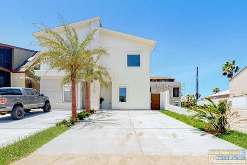 116 E Dolphin St, South Padre Island, TX, 78597-7016 | Card Image