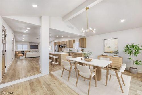 3155 Mountain Spring Rd, Las Vegas, NV, 89146-7915 | Card Image