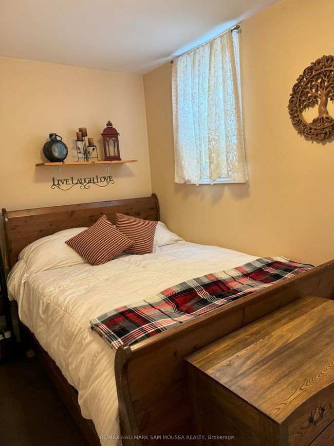 61 Russell St E, House other with 5 bedrooms, 2 bathrooms and 6 parking in Smiths Falls ON | Image 33