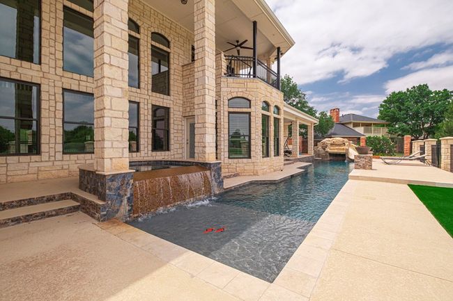 Pool | Image 77