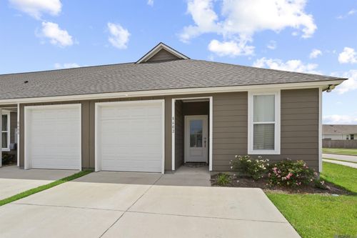 8602 Edgewater Dr, Baton Rouge, LA, 70820-7743 | Card Image
