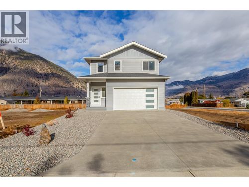 396 11th Ave, Keremeos, BC, V0X1N3 | Card Image