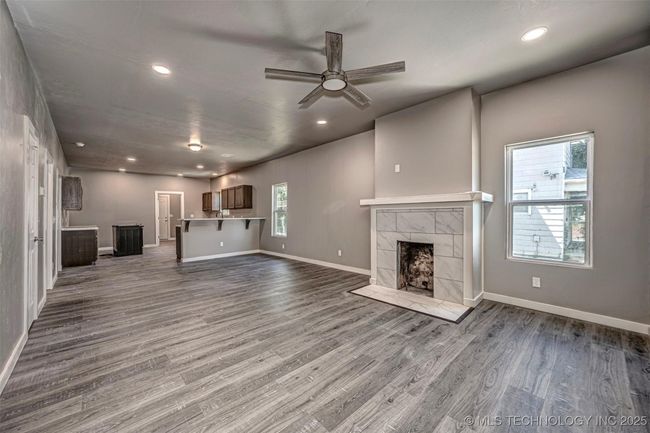 1015 E Main St, House other with 3 bedrooms, 2 bathrooms and null parking in Shawnee OK | Image 6