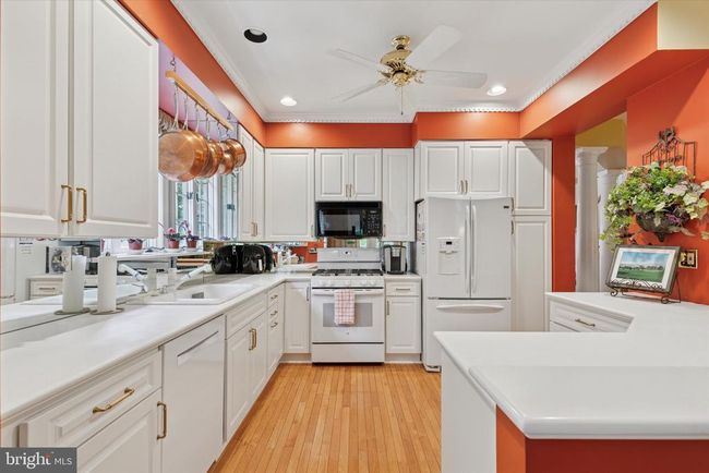 30 - 130 Piqua Cir, Home with 3 bedrooms, 4 bathrooms and null parking in BERWYN PA | Image 8