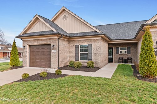 8501 Blum Farm Way, Louisville, KY, 40291-2980 | Card Image