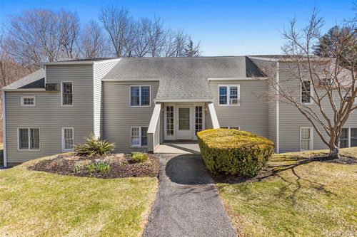 104 Holly Stream Ct, Brewster, NY, 10509-2638 | Card Image