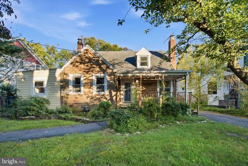115 S Spring St, FALLS CHURCH, VA, 22046-3016 | Card Image