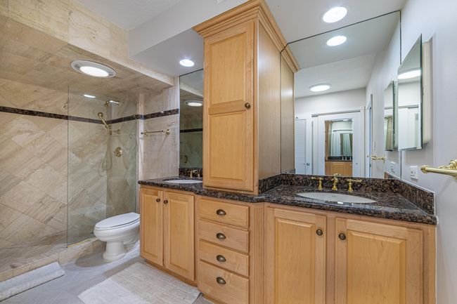 APT-507 - 405 N Ocean Blvd, Condo with 2 bedrooms, 2 bathrooms and null parking in Pompano Beach FL | Image 19