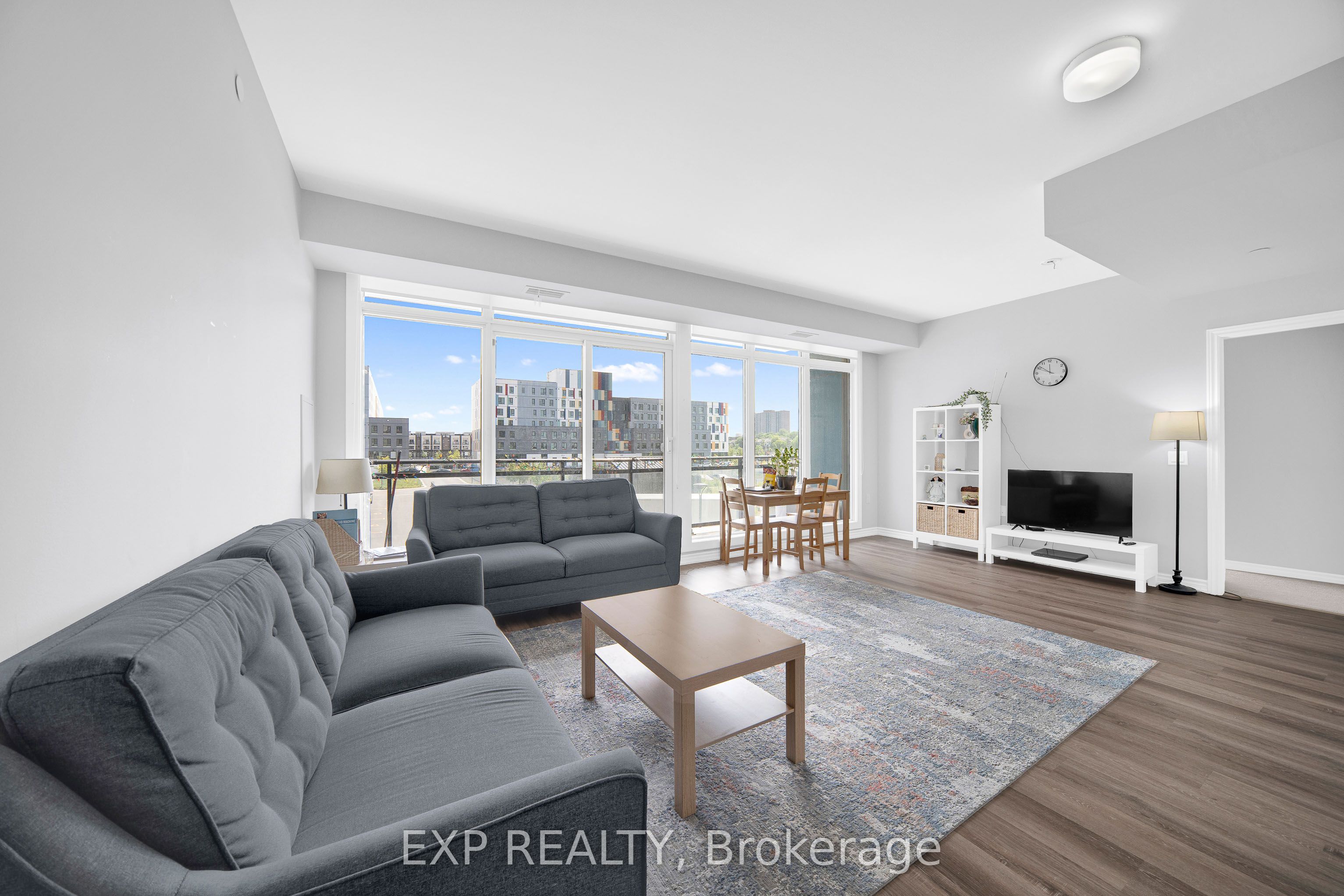 Residential in Manor Park - Cardinal Glen and Area 4