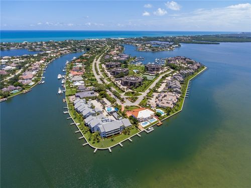 i319-1880 Bay Rd, Vero Beach, FL, 32963-6027 | Card Image
