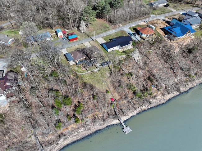 591 Shore Dr, House other with 3 bedrooms, 2 bathrooms and 2 parking in Big Sandy TN | Image 61