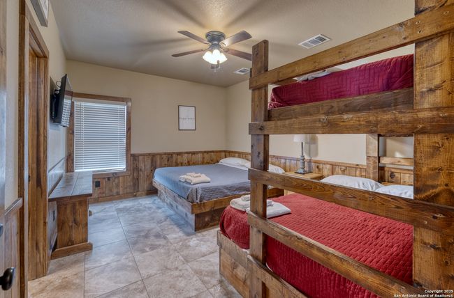 274 Mountain Laurel Ln, House other with 5 bedrooms, 6 bathrooms and null parking in Concan TX | Image 21