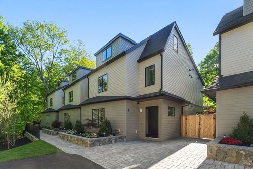 2-956 Walnut Street, Newton, MA, 02461 | Card Image