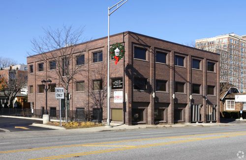 116 S Arlington Heights Rd, Arlington Heights, IL, 60005-1952 | Card Image