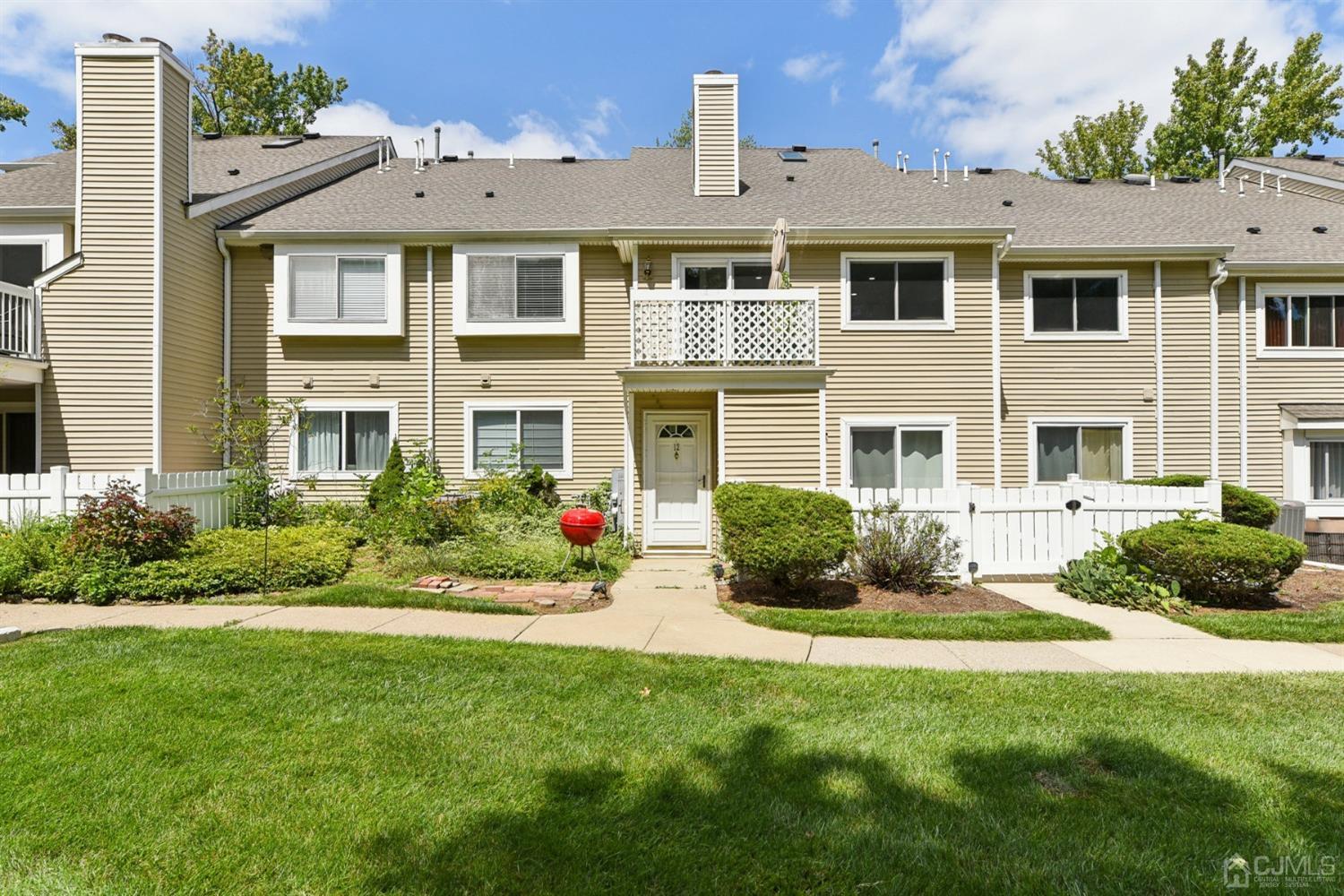 Arrowwood Ln, Monmouth Junction, NJ 08852