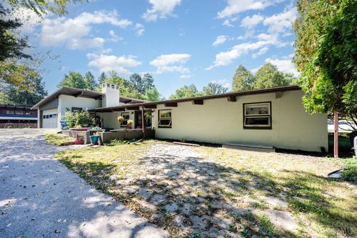 1315 Corry St, Yellow Springs, OH, 45387-1313 | Card Image