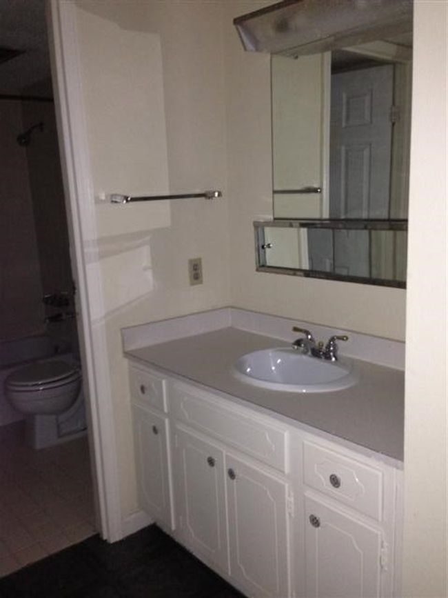 APT-102 - 706 W 34 Th St, Condo with 1 bedrooms, 1 bathrooms and 1 parking in Austin TX | Image 7