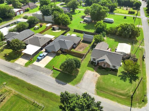 202 N Plum Ave, Union City, OK, 73090-9603 | Card Image