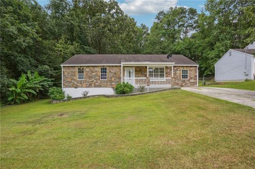 3203 Pawnee Dr, Rex, GA, 30273-1073 | Card Image