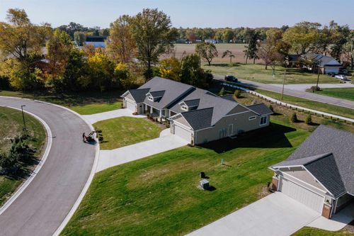 3211 W Bartlett Drive, New Haven, IN, 46774 | Card Image