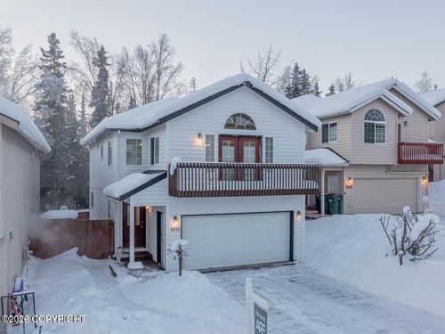 8928 Birch Park Cir, Eagle River, AK, 99577-8840 | Card Image