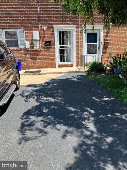 1513 Roosevelt Dr, SHARON HILL, PA, 19079-2440 | Card Image