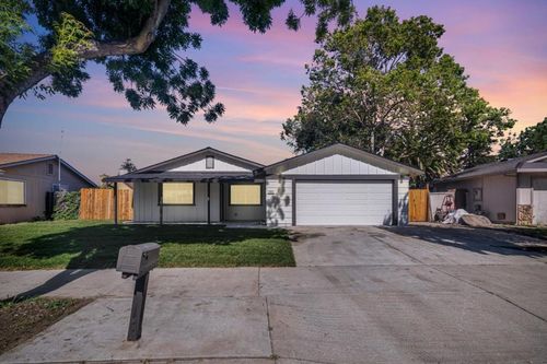 101 Recht St, Hollister, CA, 95023 | Card Image