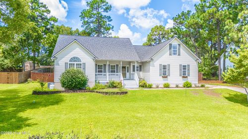 154 Dublin Ct, Whispering Pines, NC, 28327-7136 | Card Image
