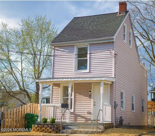 7 Front St, New Egypt, NJ, 08533-1606 | Card Image