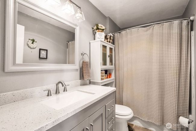 64 Brady Loop Rd E, House other with 3 bedrooms, 2 bathrooms and 4 parking in Montesano WA | Image 22