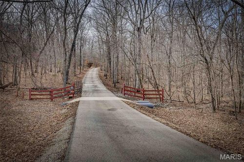 107 Wildhorse Rd, Farmington, MO, 63640-9776 | Card Image