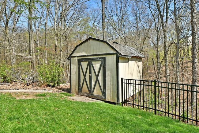 290 Shady Glen Dr, House other with 3 bedrooms, 2 bathrooms and null parking in Coraopolis PA | Image 48