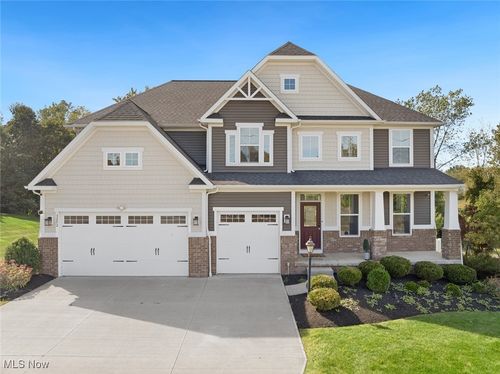 3292 Fairview Dr, Avon, OH, 44011-3122 | Card Image