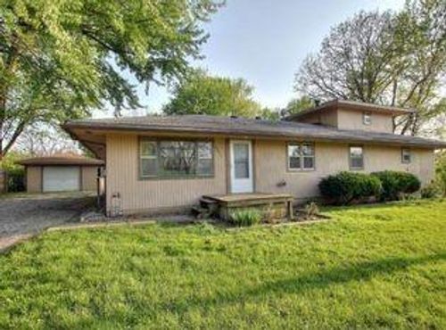 22211 E Blue Mills Rd, Independence, MO, 64058-2071 | Card Image