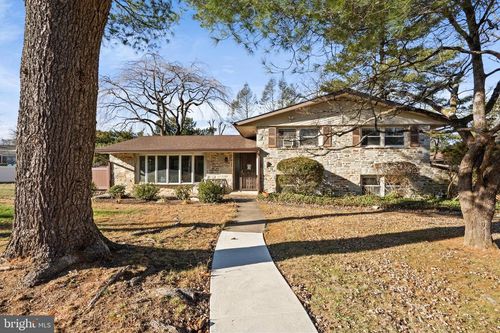 1064 Irvin Rd, HUNTINGDON VALLEY, PA, 19006-8519 | Card Image