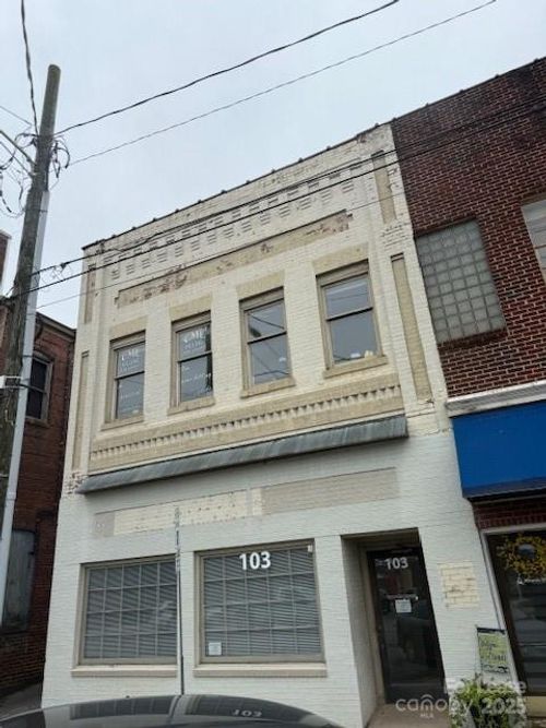 103 N Green St, Morganton, NC, 28655-3466 | Card Image