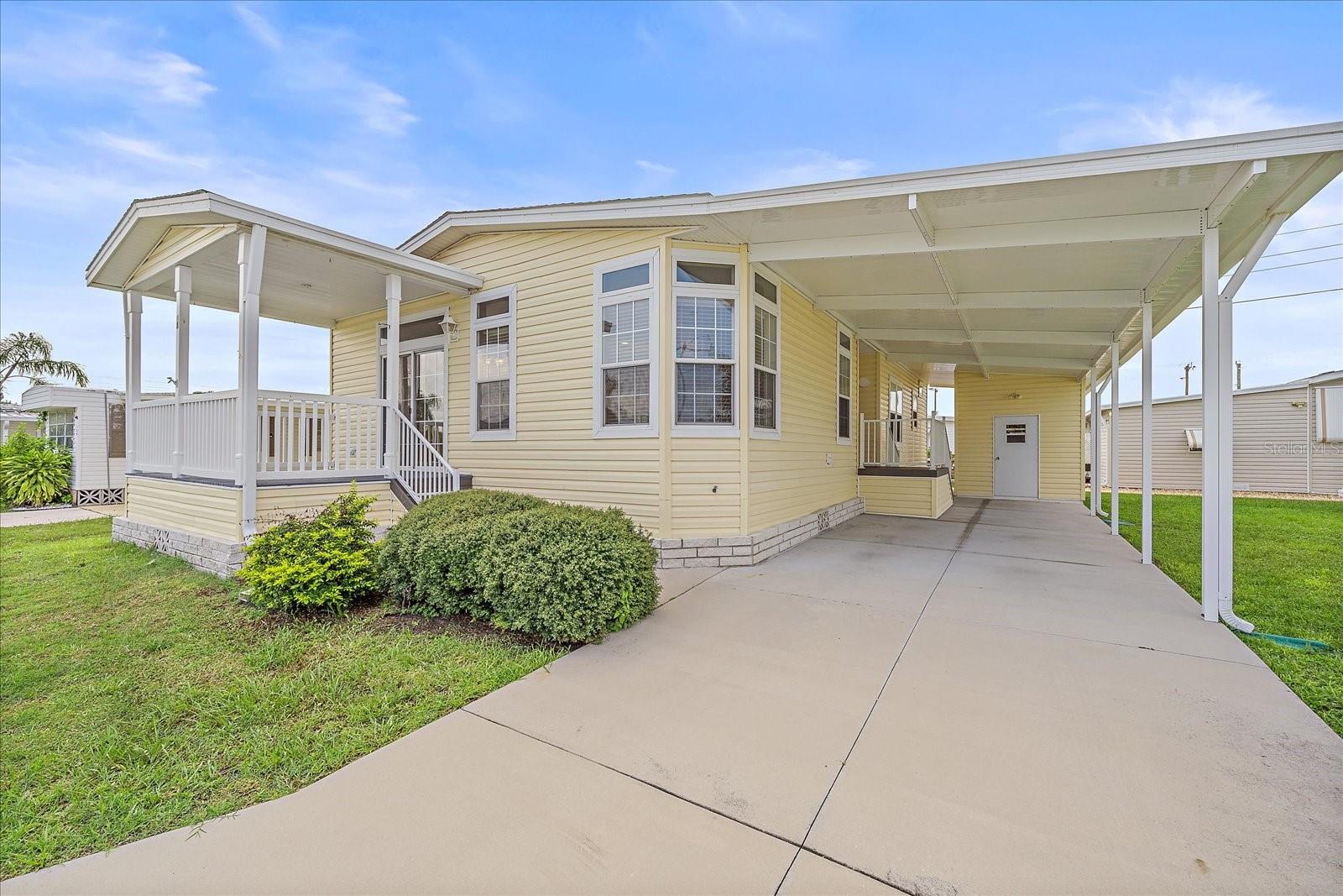 Del Rio Dr, Palmetto, FL 34221