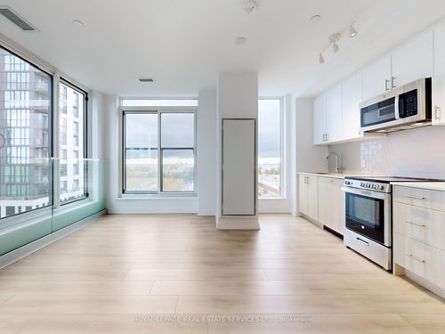 614-1195 The Queensway N/A, Etobicoke, ON, M8Z0H1 | Card Image