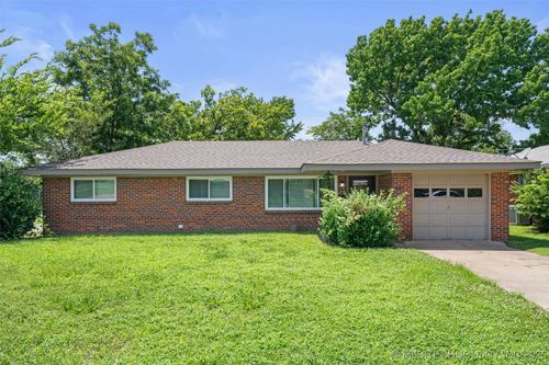 961 Yale Dr, Bartlesville, OK, 74006-8625 | Card Image